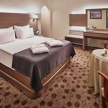 The One Boutique Hotell Tbilisi Exteriör bild
