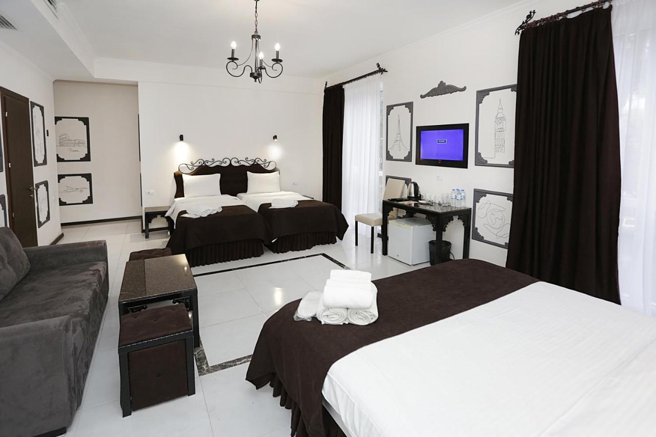 The One Boutique Hotell Tbilisi Exteriör bild