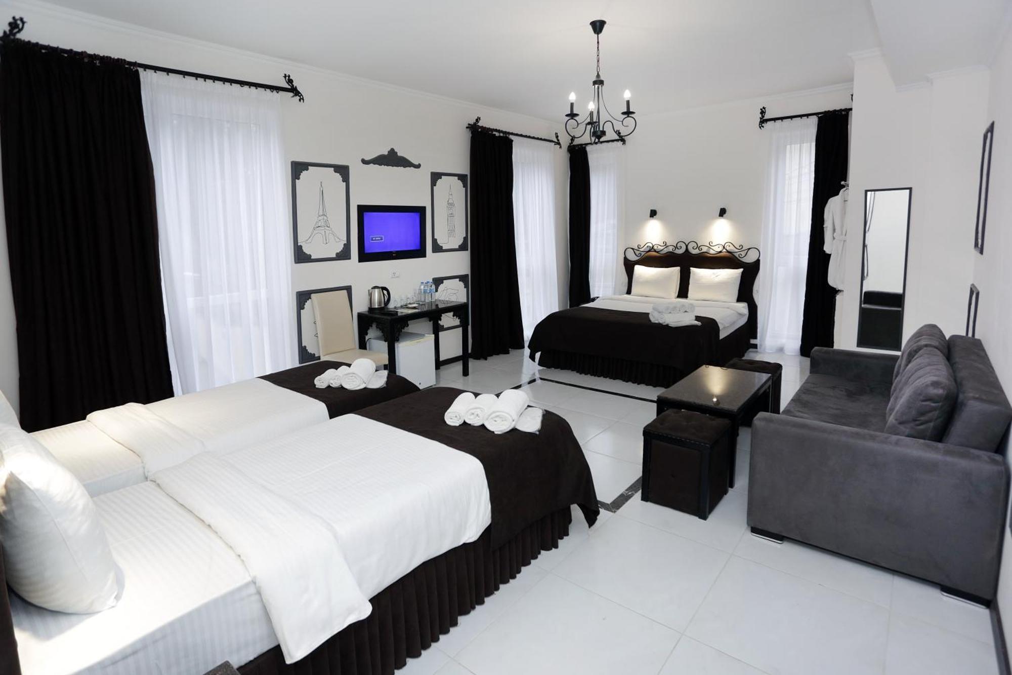 The One Boutique Hotell Tbilisi Rum bild
