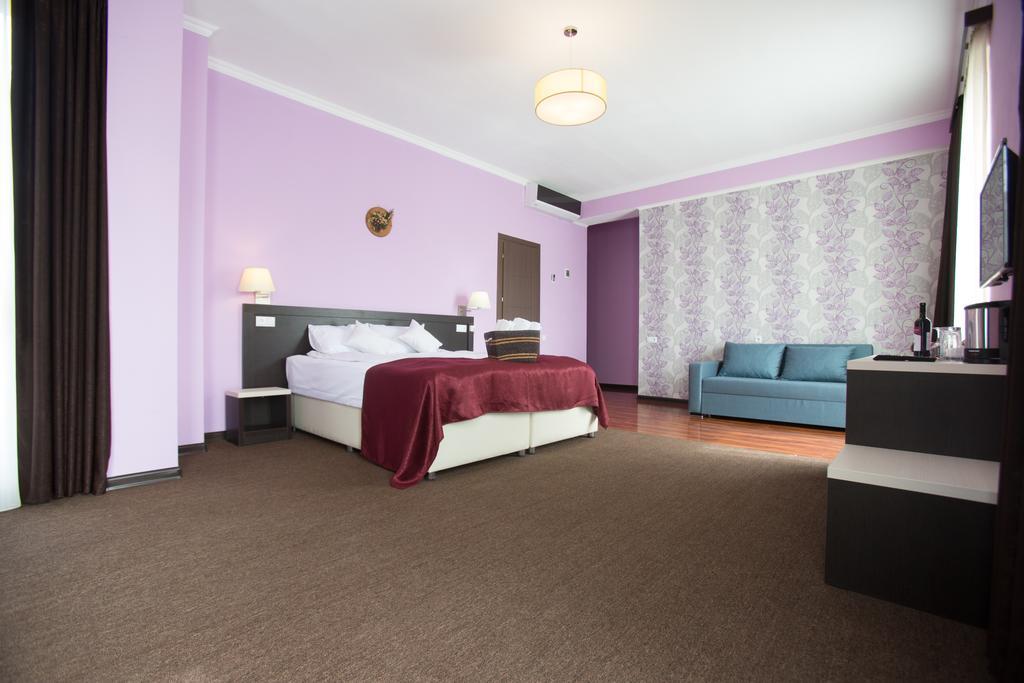 The One Boutique Hotell Tbilisi Exteriör bild