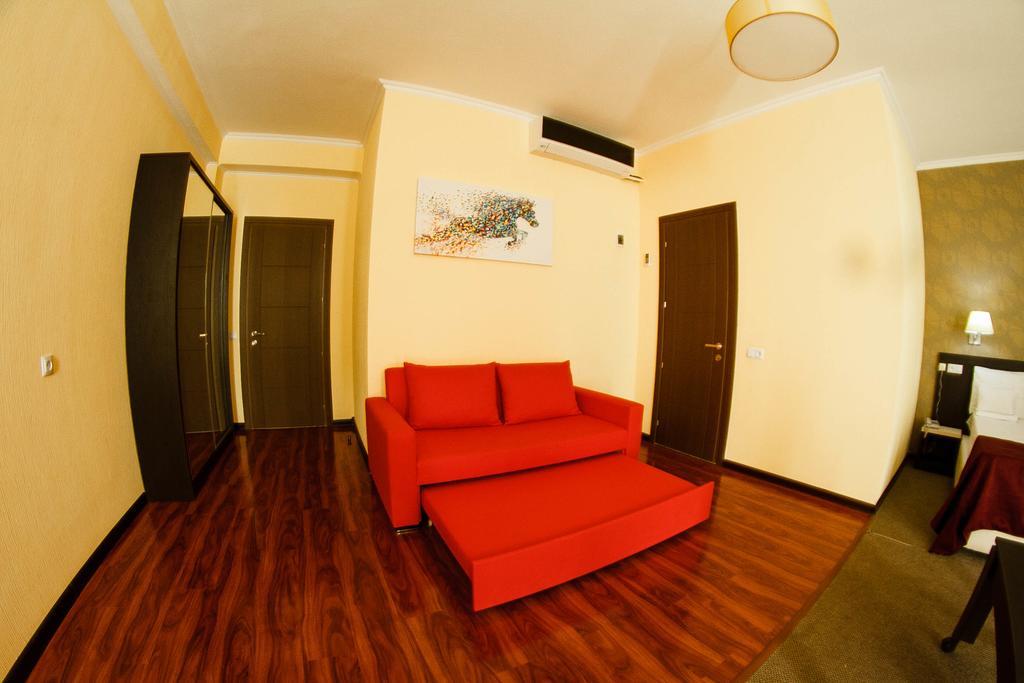 The One Boutique Hotell Tbilisi Exteriör bild