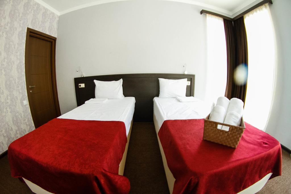 The One Boutique Hotell Tbilisi Exteriör bild